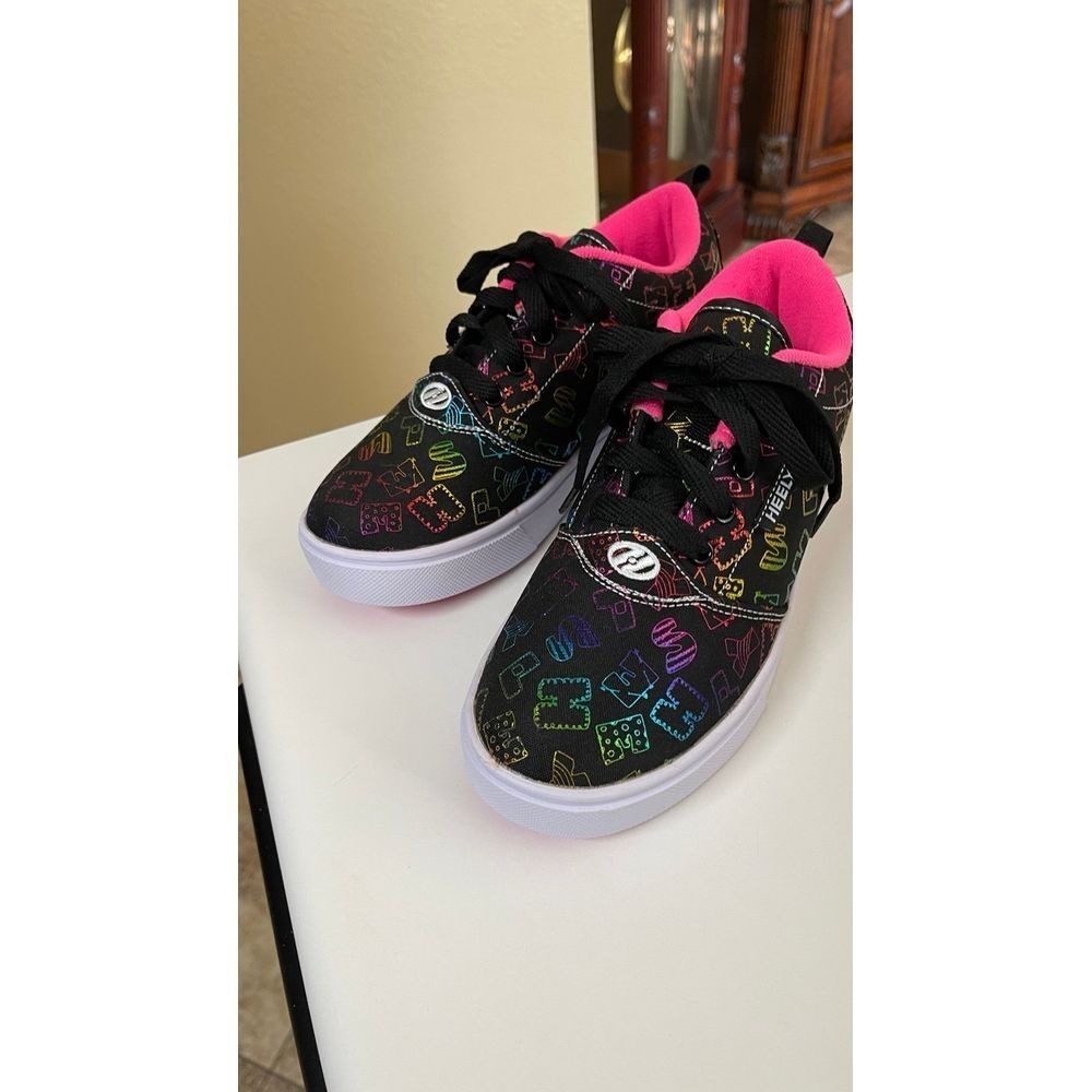 Heelys Pro 20 Prints Womens‎ Size 6 Black Rainbow Graphic Skate Shoes No Wheels